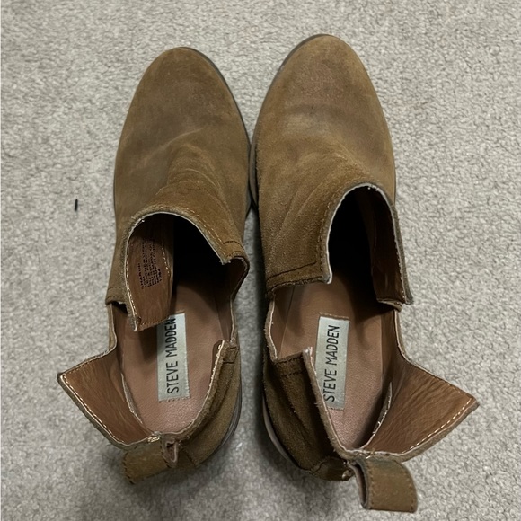 Size 10 Brown Steve Madden Boots - Picture 4 of 4